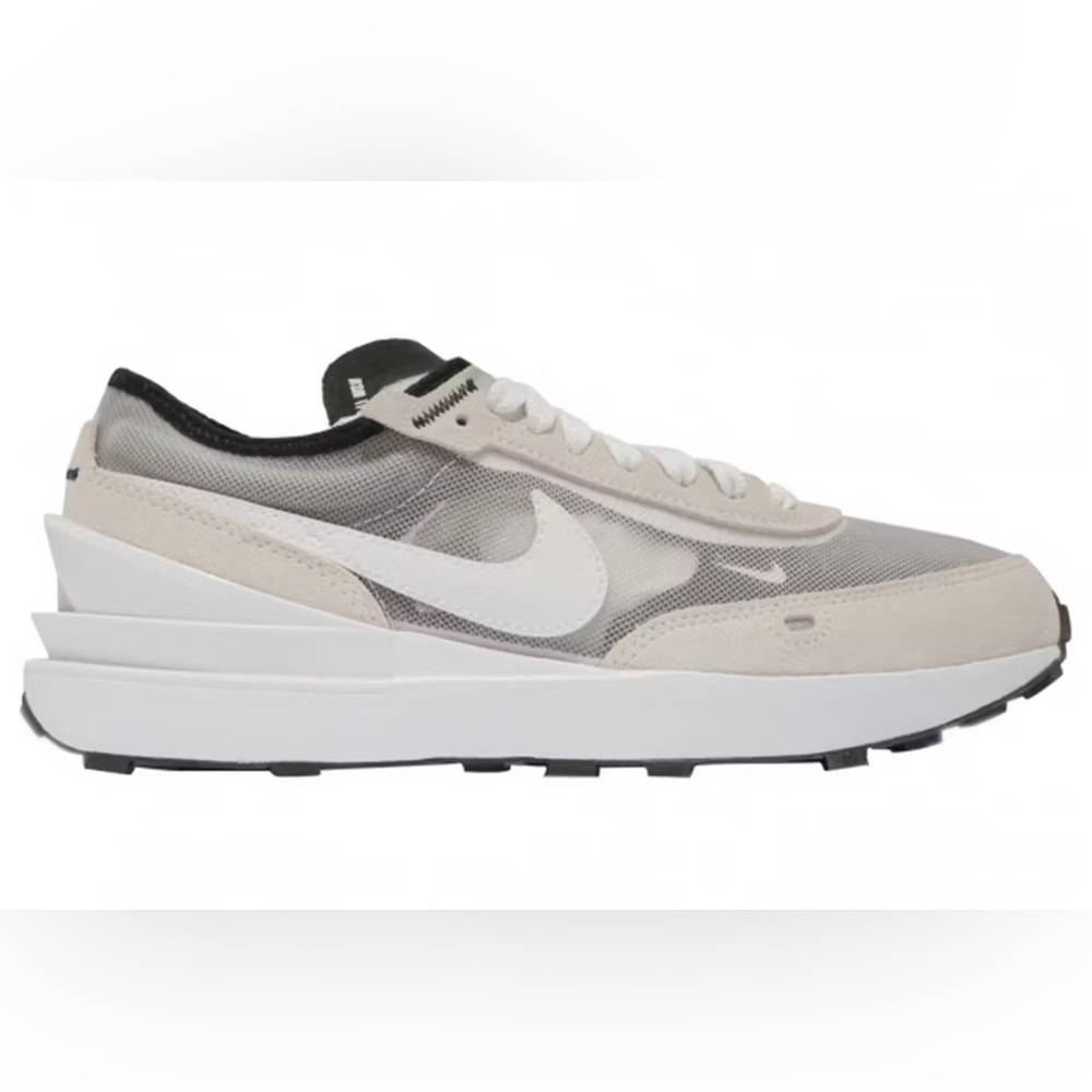 NWT Nike Women’s Waffle One Summit White Black Sneakers Size 6.5